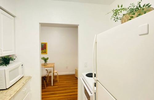 East Little Havana Apartment | Walk to Calle Ocho Apartment for 4 - 2D