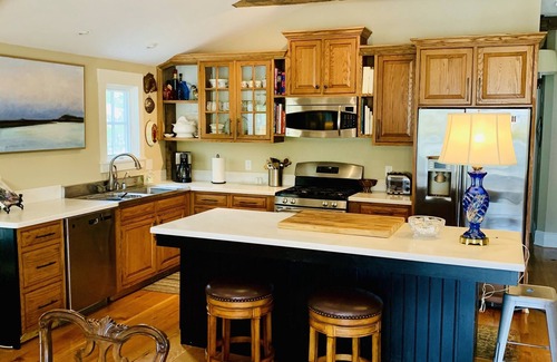 Chatham House | Walk to Chatham Main St., boutiques, restaurants, galleries, and nightlife!