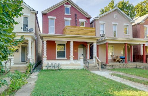 South Louisville House | Walk to Churchill Downs Central Louisville Home!