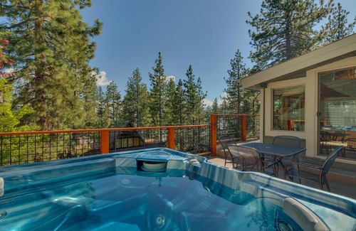 Elk Point House | Walk To Community Beach, Bbq, Hot Tub, Spacious Home(Ep421) Home