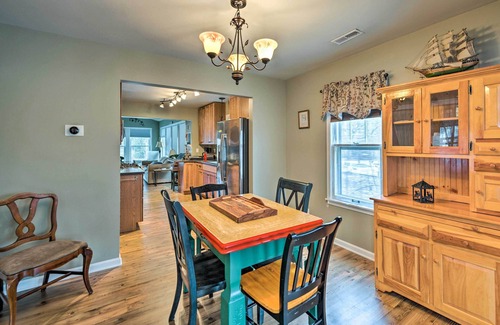Delavan Lake House | Walk to Delavan Lake: Extended Stay Home w/Yard