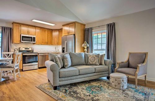 Saluda Apartment | Walk to Dining Saluda Main Street Retreat!