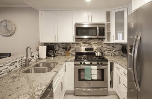 Hermosa Village House | Walk To Disneyland, Disneyland Rental Home 2.