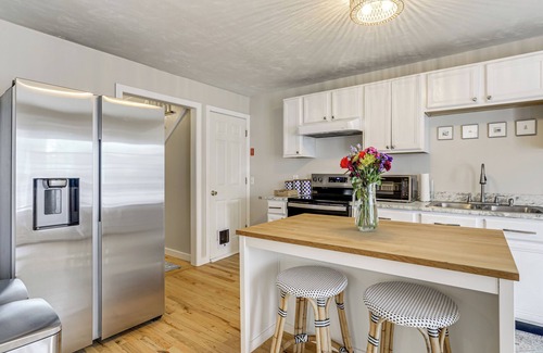 Wakefield-Peacedale House | Walk to Downtown: Wakefield Haven Near Beaches