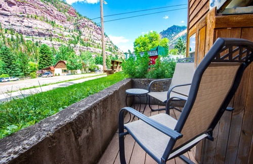 Ouray Condo | Walk to Downtown! 2-bedroom with mountain views