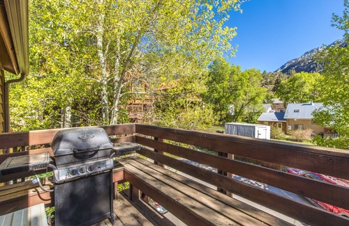 Ouray Condo | Walk to Downtown | Beautiful Views | Air Conditioning!
