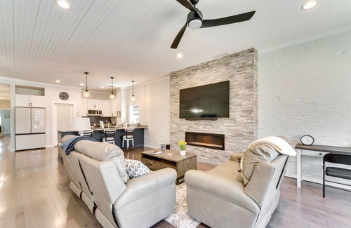 Lenoir Apartment | Walk to Downtown: Cozy Lenoir Apartment!