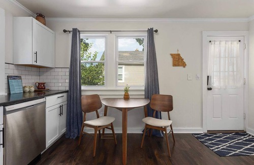 Lee's Summit House | Walk to Downtown,King Beds,Accessible Home!Arcade