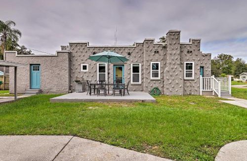 Winter Garden House | Walk to Dtwn Winter Garden Home with Patio