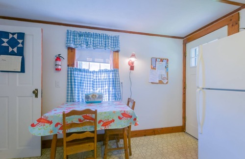East Sandwich Cottage | Walk to East Sandwich Beach from this cute cottage on the corner of Ploughed Neck Road