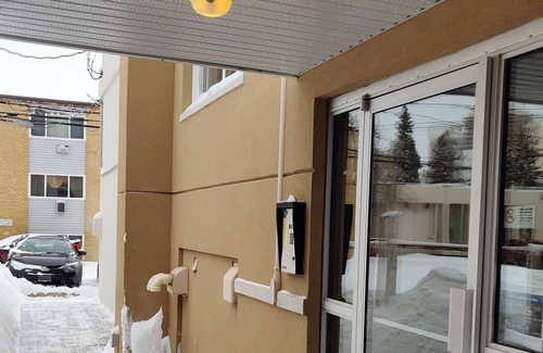 Regina Apartment | Walk to everything!1 bed bachelor suite in downtown Regina!