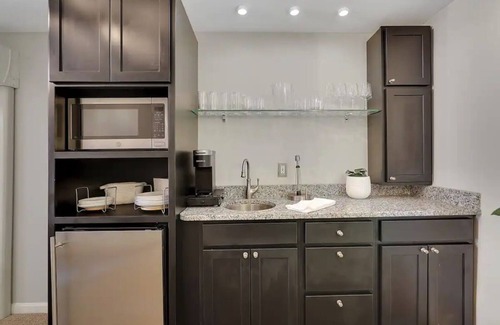 Cherokee Triangle House | Walk to Everything! Bourbon Trail & Cherokee Golf Course n