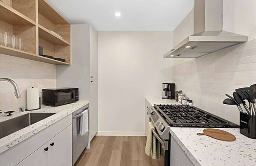 Ocean Beach Apartment | Walk to Everything in Ocean Beach!