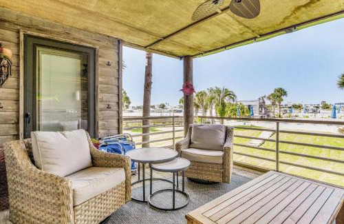 Ono Island Apartment | Walk to Florabama from Renovated Ground Floor 2Bd-2Ba with Pickleball, Boat Slips