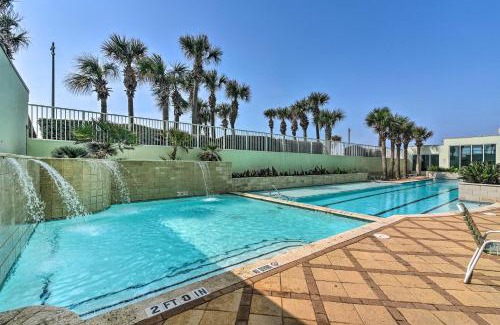 Galveston Apartment | Walk to Galveston Beach Family Condo with Pool