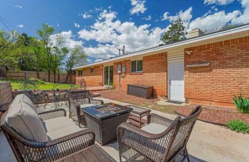 West Colorado Springs House | WALK to Garden of the Gods 3Bedroom WD AC