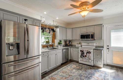Pulaski House | Walk to Historic Dtwn Pulaski Pet-Friendly Home