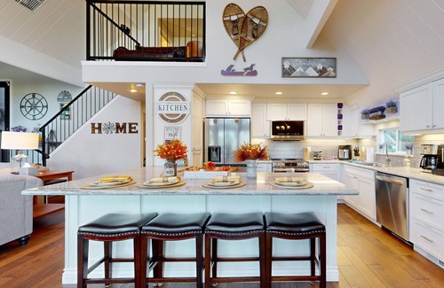 Lake Arrowhead House | Walk to Lake Arrowhead access, hot tub, amazing view, Theatre/Game & A/C