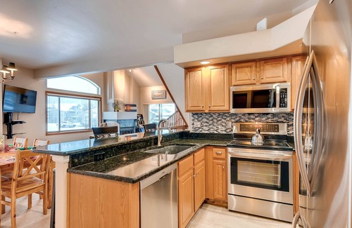 Frisco Condo | Walk to Lake Dillon!