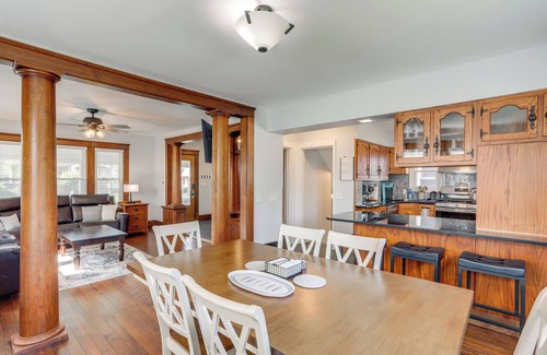 Sandusky House | Walk to Lake Erie: Spacious Home in Sandusky!