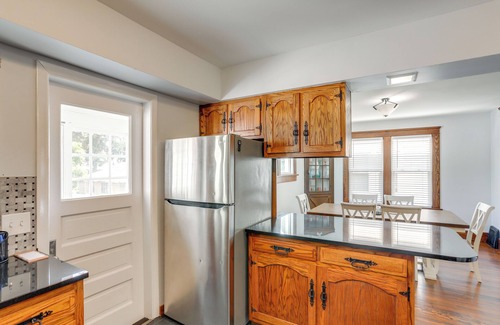 Sandusky House | Walk to Lake Erie: Spacious Home in Sandusky!