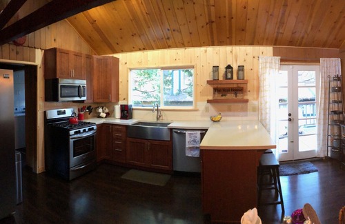 Twain Harte Cabin | Walk to Lake from Renovated Twain Harte Cabin