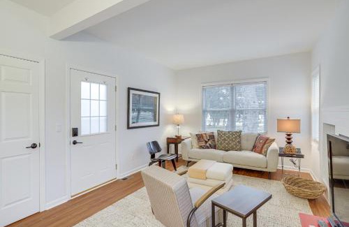 South Haven Apartment | Walk to Lake Michigan - South Haven Condo!