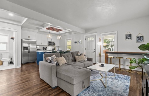 Ashwaubenon Apartment | Walk to Lambeau! Sleeps 10!