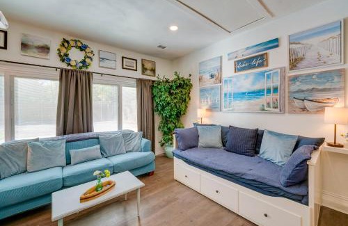Lake Dallas House | Walk to Lewisville Lake Pet-Friendly Texas Abode!