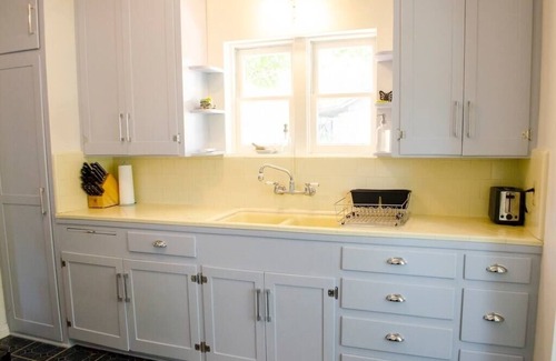 Lone Pine House | Walk to Main St! 20 min drive to Whitney Portal. High speed internet