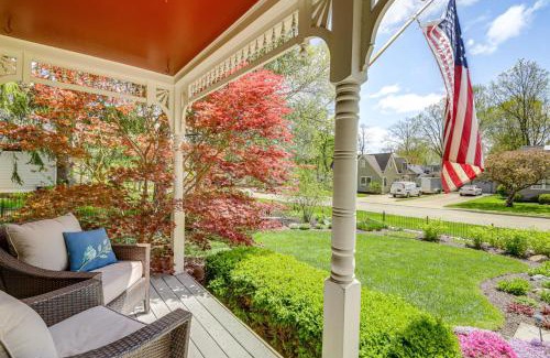 Zionsville House | Walk to Main St and Parks Zionsville Village Home