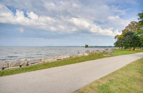 Fond du Lac House | Walk to Main St Fond du Lac Retreat with Yard