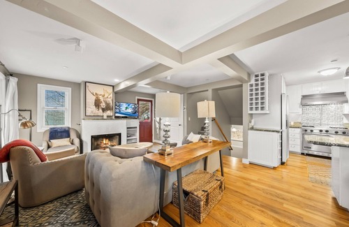 Deer Valley House | Walk to Main Street, Large beautiful Home, Private Tub, 3BR