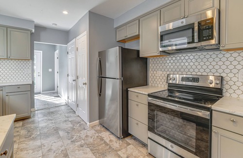 Norwich House | Walk to Main Street! Updated Norwich Home