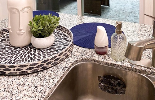 McAllen House | WALK TO MALL⭐️-Luxury home- next to airport