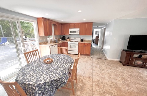 Dennis House | WALK to Mayflower Clean home. Perfect family vacation. Mid September available