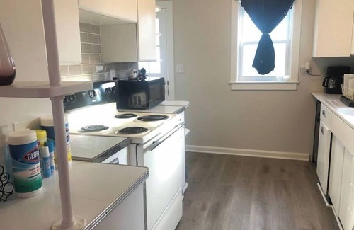 Rockville House | WALK TO METRO/ENTIRE HOUSE/3 MASTERBEDS Short-term
