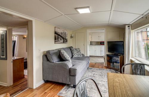 Coos Bay House | Walk to Mingus Park Quaint Escape with Private Yard