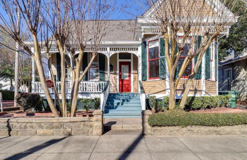 Natchez House | Walk to Mississippi River and Dtwn Historic Haven!