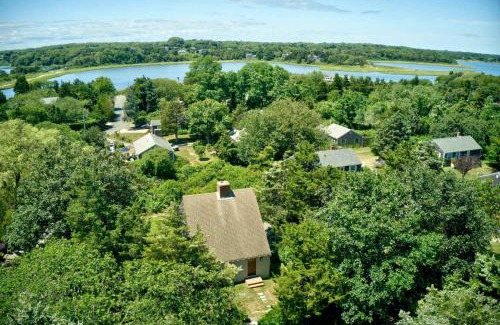 East Orleans House | Walk to Nauset Beach Updated and Cozy