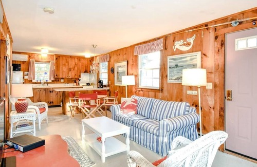 East Orleans House | Walk to Nauset Beach!