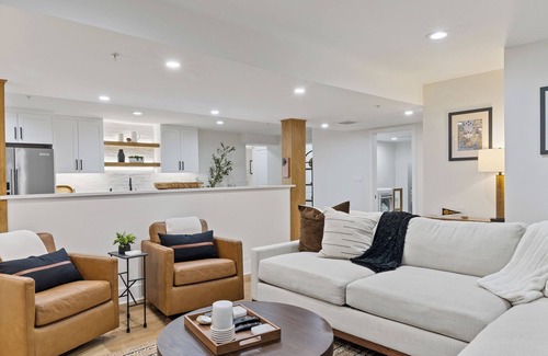 Homewood House | Walk to Navy Memorial Stadium, Close to Downtown Annapolis, Visit USNA