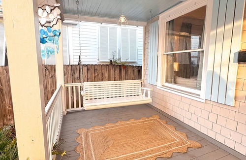 St. Augustine Cottage | Walk to Night of Lights, Historic Home, Pets OK, Free Parking, Porch