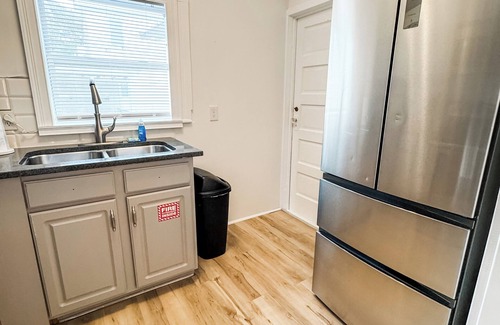 Downtown Historic District House | Walk to Night of Lights, Pets OK + Free Parking, Historic District Retreat