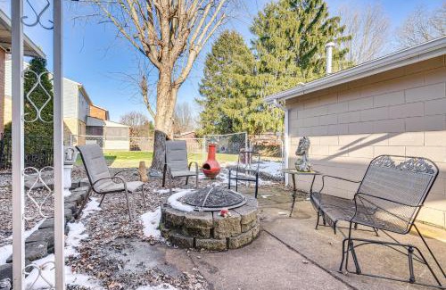 Vienna Apartment | Walk to Ohio River and Spencer Landing Apt with Patio