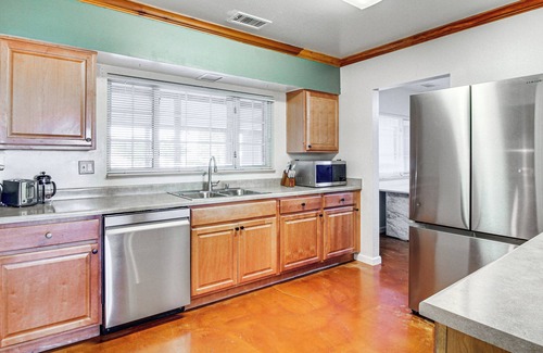 Paradise Hills Civic Condo | Walk to Paradise Hills Golf Course: Condo w/Patio