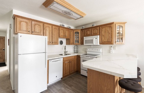 North Park City Condo | Walk to Park City Mountain from this condo that offers mountain views!