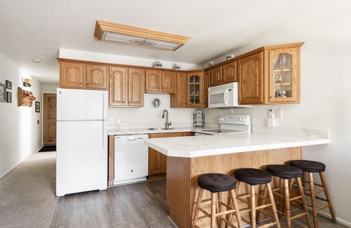 North Park City Condo | Walk to Park City Mountain from this condo that offers mountain views!