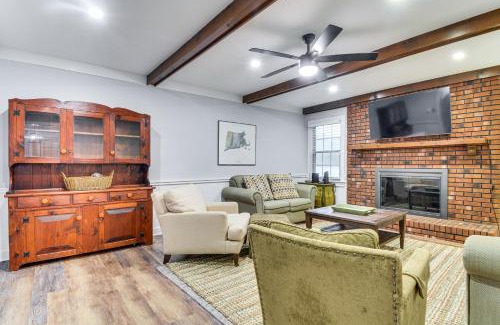 Cary House | Walk to Parks and Town Square Cary Home with Yard!