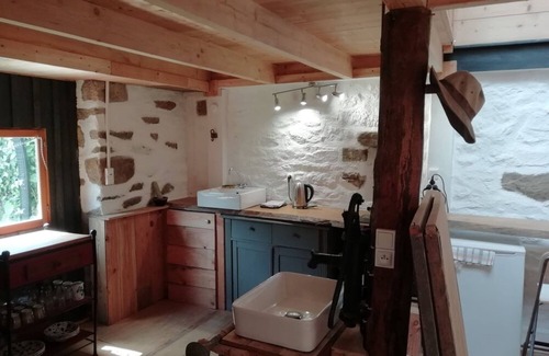 Cleden-Cap-Sizun House | Walk to Pointe du Raz & Beach